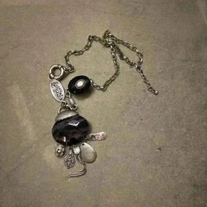 Stunning Black and Silver Necklace
